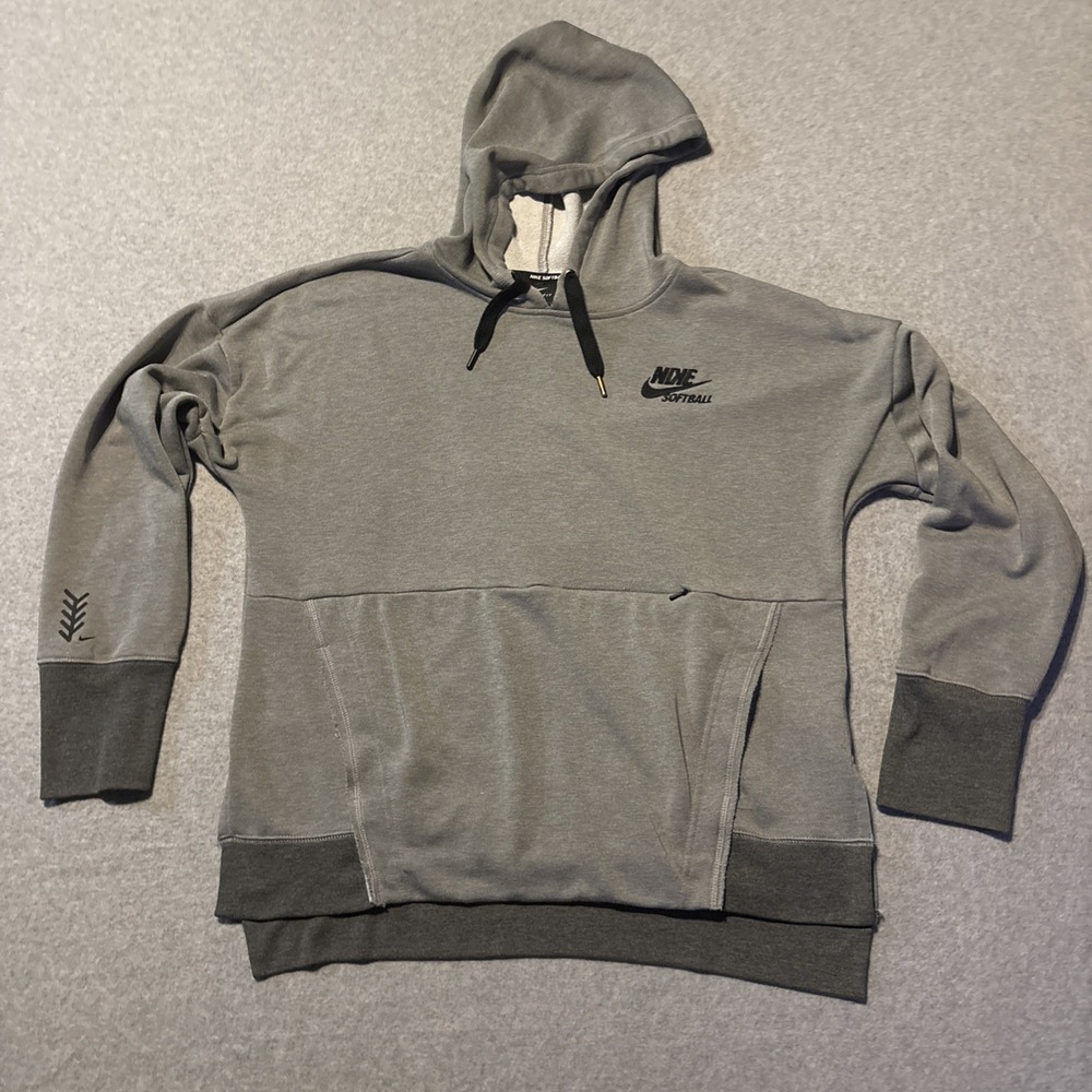 Nike Softball Dri Fit Hoodie Men's Sz‎ M Gray Very Good Cond. Zip Front Pouch